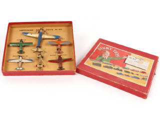 Lot 279 - DINKY TOYS (FRANCE) (1)
