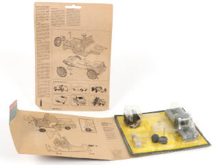 Lot 328 - DINKY TOYS (GB) (2)