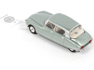 Lot 220 - MINIALUXE (FRANCE) (1)