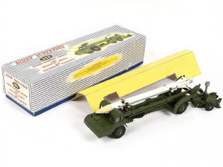 Lot 319 - DINKY TOYS (GB) (1)