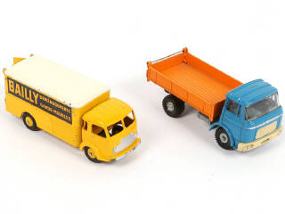 Lot 281 - DINKY TOYS (FRANCE) (2)