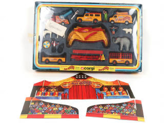 Lot 186 - CORGI TOYS (GB) (1)