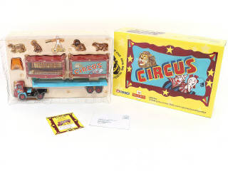 Lot 193 - CORGI TOYS (GB) (1)