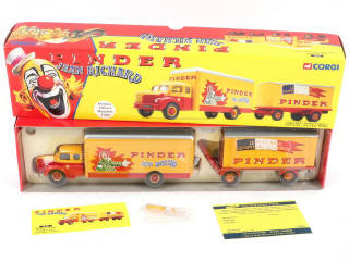 Lot 203 - CORGI TOYS (GB) (5)