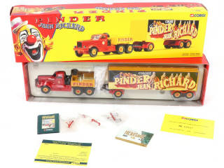 Lot 203 - CORGI TOYS (GB) (5)