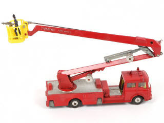 Lot 162 - CORGI TOYS (GB) (1)