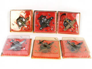 Lot 64 - DIVERS (18)