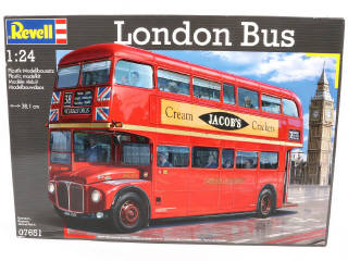 Lot 12 - REVELL (ALLEMAGNE) (1)