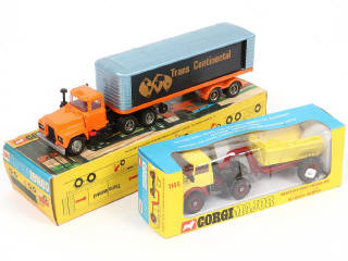 Lot 102 - CORGI TOYS (GB) (2)