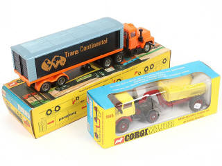 Lot 102 - CORGI TOYS (GB) (2)