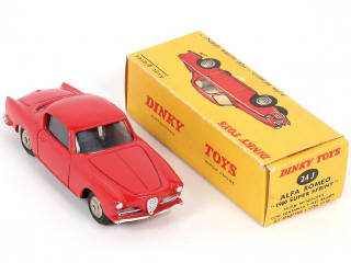 Lot 285 - DINKY TOYS (FRANCE) (1)
