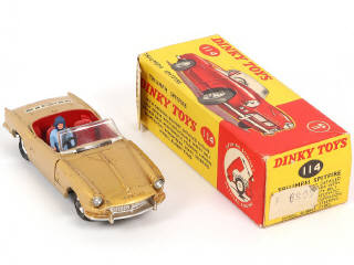 Lot 202 - DINKY TOYS (GB) (1)