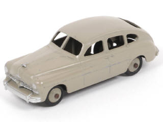 Lot 275 - DINKY TOYS (FRANCE) (1)