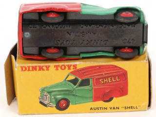 Lot 229 - DINKY TOYS (GB) (1)