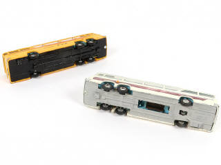 Lot 257 - DINKY TOYS (GB) (2)