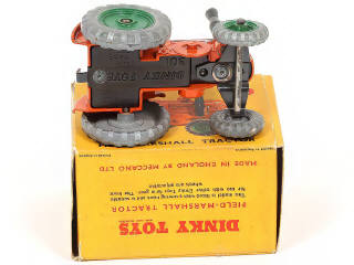 Lot 243 - DINKY TOYS (GB) (1)