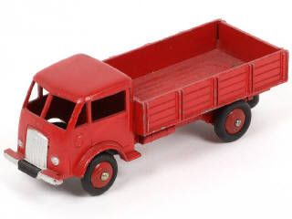 Lot 280 - DINKY TOYS (FRANCE) (1)