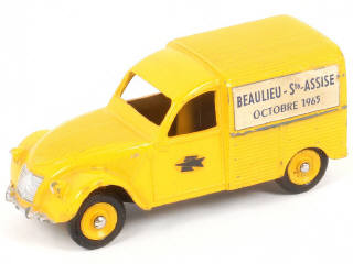 Lot 278 - DINKY TOYS (FRANCE) (1)