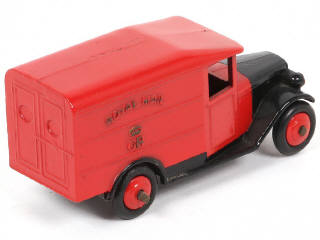 Lot 199 - DINKY TOYS (GB) (1)