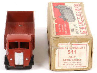 Lot 230 - DINKY TOYS (GB) (1)