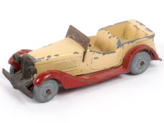 Lot 232 - DINKY TOYS (FRANCE) (1)