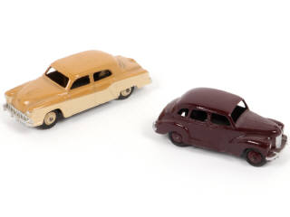 Lot 193 - DINKY TOYS (GB) (2)