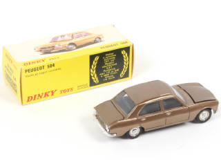 Lot 223 - DINKY TOYS (FRANCE) (1)