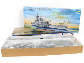 Lot 20 - TRUMPETER (CHINE) (2)