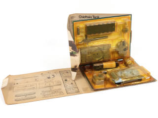 Lot 196 - DINKY TOYS (GB) (2)