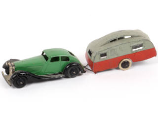 Lot 201 - DINKY TOYS (GB) (2)