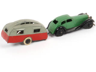 Lot 201 - DINKY TOYS (GB) (2)