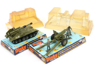 Lot 195 - DINKY TOYS (GB) (2)