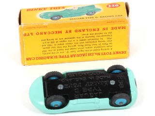 Lot 175 - DINKY TOYS (GB) (1)