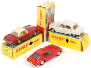 Lot 264 - DINKY TOYS (FRANCE) (3)