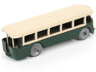 Lot 417 - DINKY TOYS (FRANCE) (1)