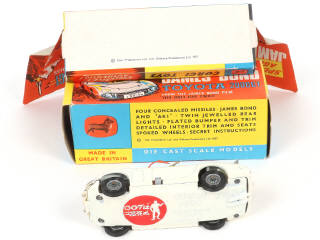 Lot 267 - CORGI TOYS (GB) (1)