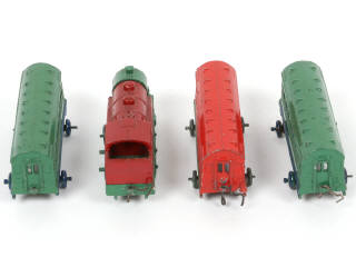 Lot 393 - DINKY TOYS (FRANCE) (1)
