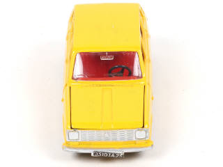 Lot 405 - DINKY TOYS (FRANCE) (1)