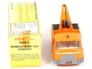 Lot 453 - DINKY TOYS (FRANCE) (1)