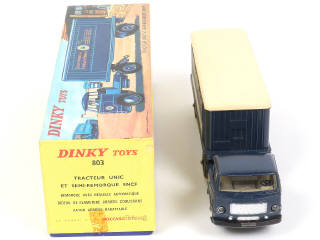 Lot 454 - DINKY TOYS (FRANCE) (1)