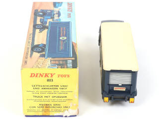 Lot 454 - DINKY TOYS (FRANCE) (1)