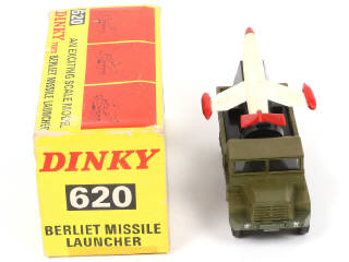 Lot 536 - DINKY TOYS (GB) (1)