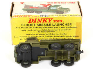Lot 536 - DINKY TOYS (GB) (1)