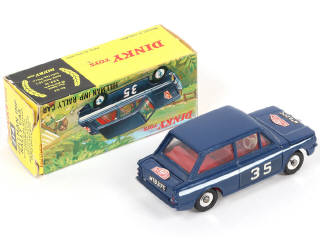 Lot 526 - DINKY TOYS (GB) (1)