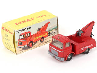 Lot 452 - DINKY TOYS (FRANCE) (1)