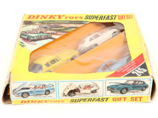 Lot 486 - DINKY TOYS (GB) (1)