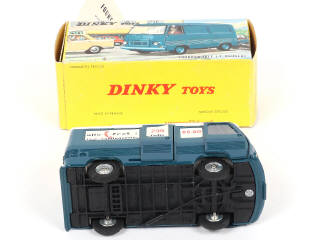 Lot 442 - DINKY TOYS (FRANCE) (1)