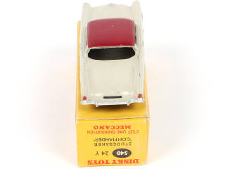 Lot 428 - DINKY TOYS (FRANCE) (1)
