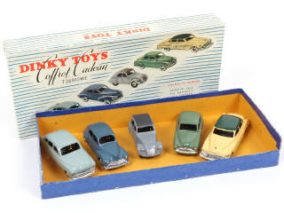 Lot 382 - DINKY TOYS (FRANCE) (1)