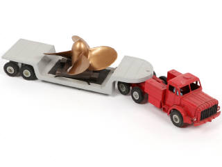 Lot 545 - DINKY TOYS (GB) (1)